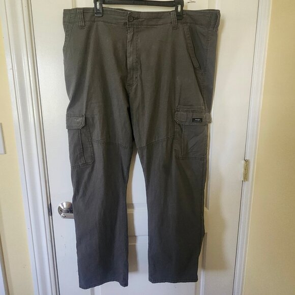 Wrangler Men’s Cargo Pants Size 42x30 Sage Green Relaxed Fit Utility Workwear - Picture 6 of 7